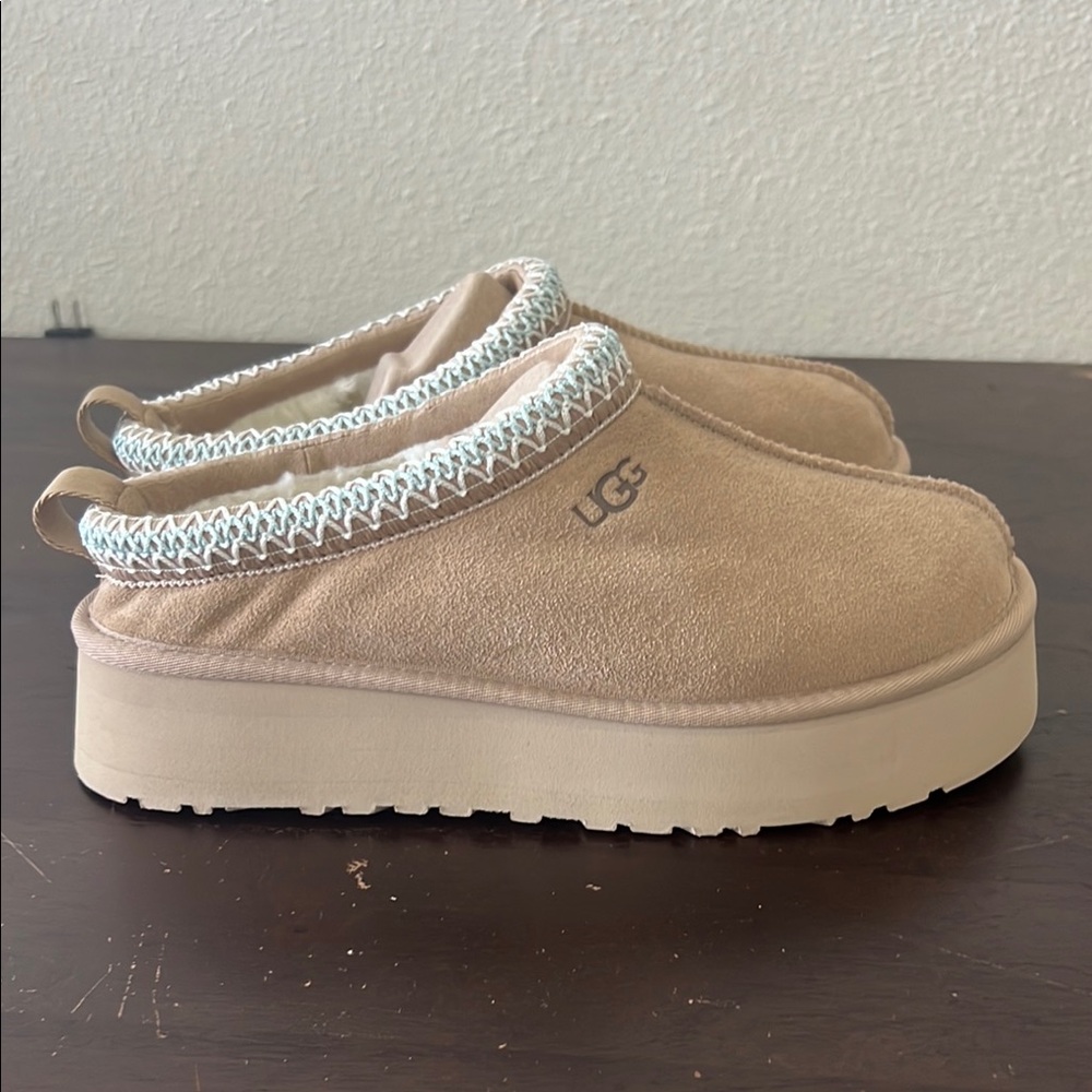 *SOLD* UGG Tazz wool-blend fleece-lined embroidered suede platform NO BOX - Picture 9 of 15